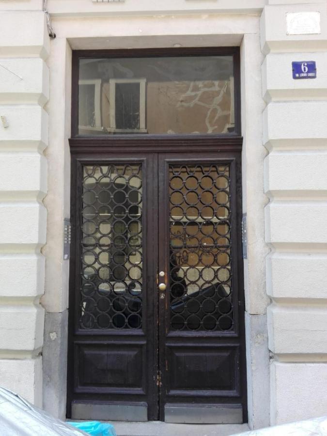 Pregiata Camera Con Bagno Privato - Blu Di Persia Trieste Extérieur photo